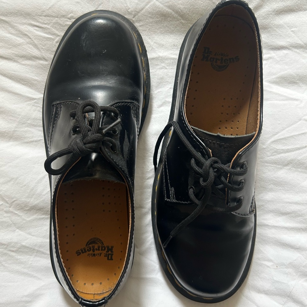 Dr. Martens Black Leather Women’s Shoes